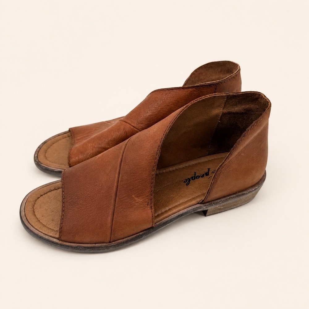 Free People Women 38 Mont Blanc Sandal Flat Leather Open Toe Spain Boho Artisan